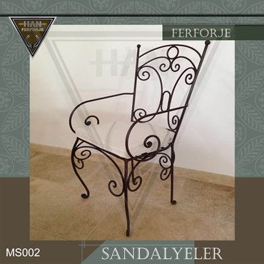 Sandalyeler