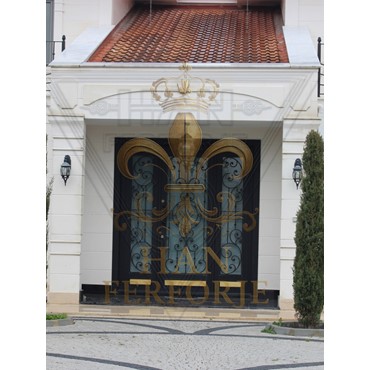 Villa Kapıları
