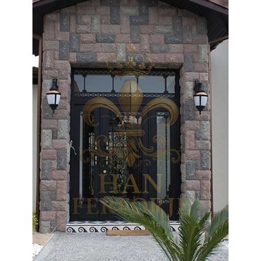 Villa Kapıları