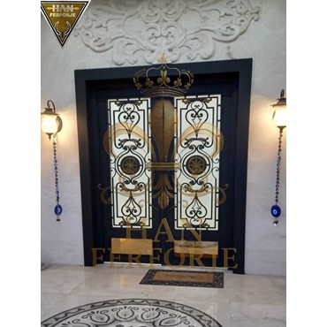Villa Kapıları